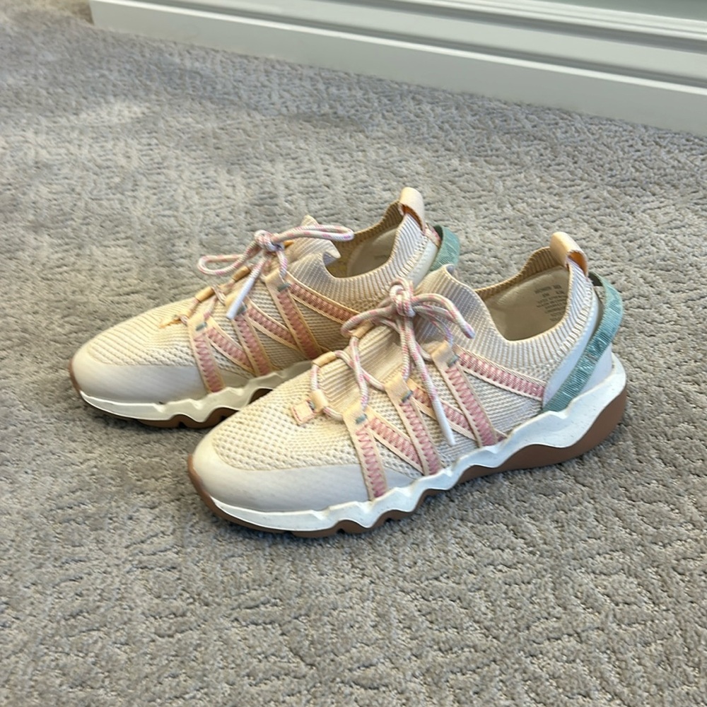 Madewell tennis shoes size 8. New never worn